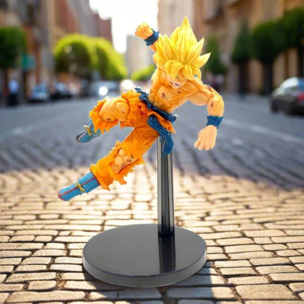 Dragon Ball Z Son Goku and Frieza Super Saiyan Fight Action Figure | 23 CM |